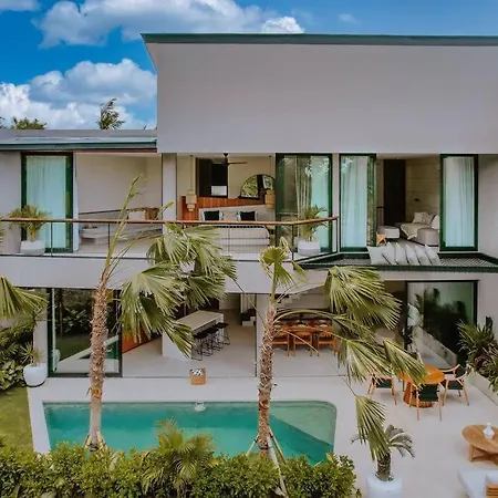 East 88 2Bd Villa In Canggu With Rice Paddy Views